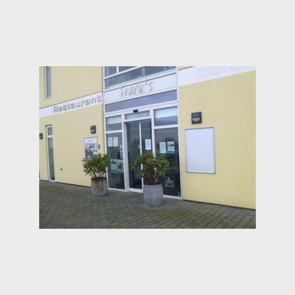 Frank's Resturant &amp; Cafe. S�by.