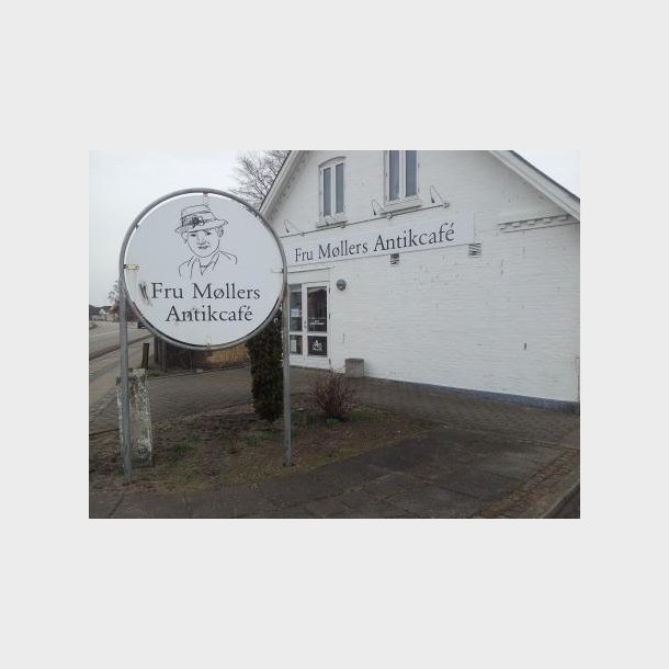 Fru M�llers Antikcaf&eacute; 