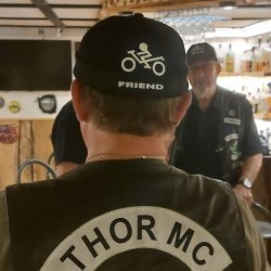 BikerFriend "Harley"-Cap. Sort med hvidt logo.